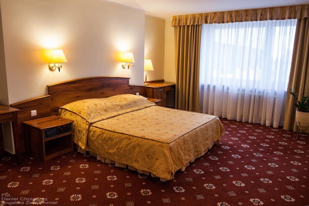 Hotel Prezydencki 3-Star Rzeszow Bilik gambar