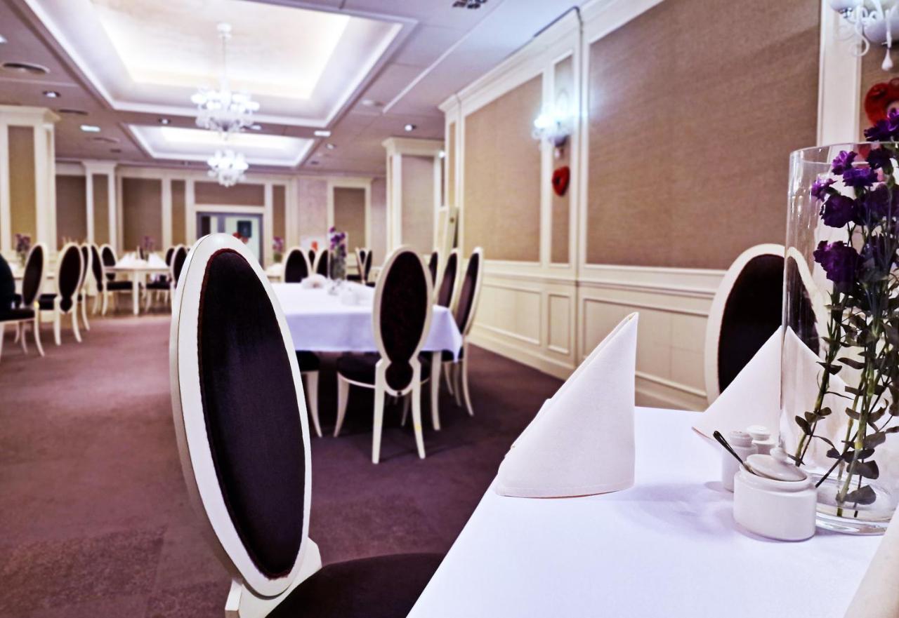 Hotel Prezydencki 3-Star Rzeszow Luaran gambar