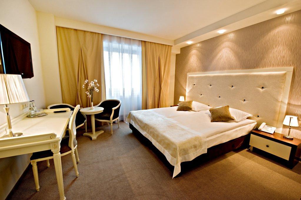 Hotel Prezydencki 3-Star Rzeszow Luaran gambar