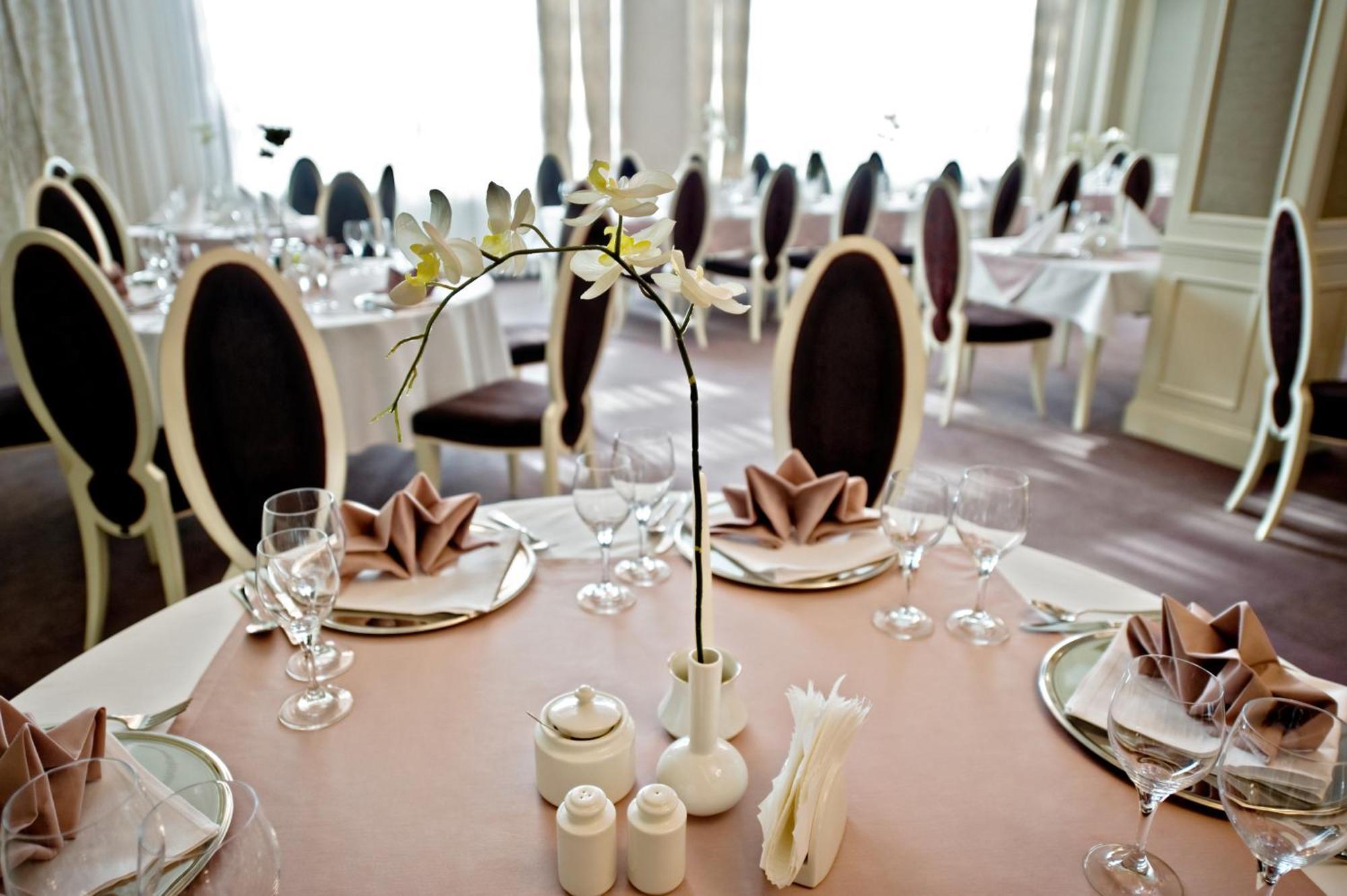 Hotel Prezydencki 3-Star Rzeszow Luaran gambar