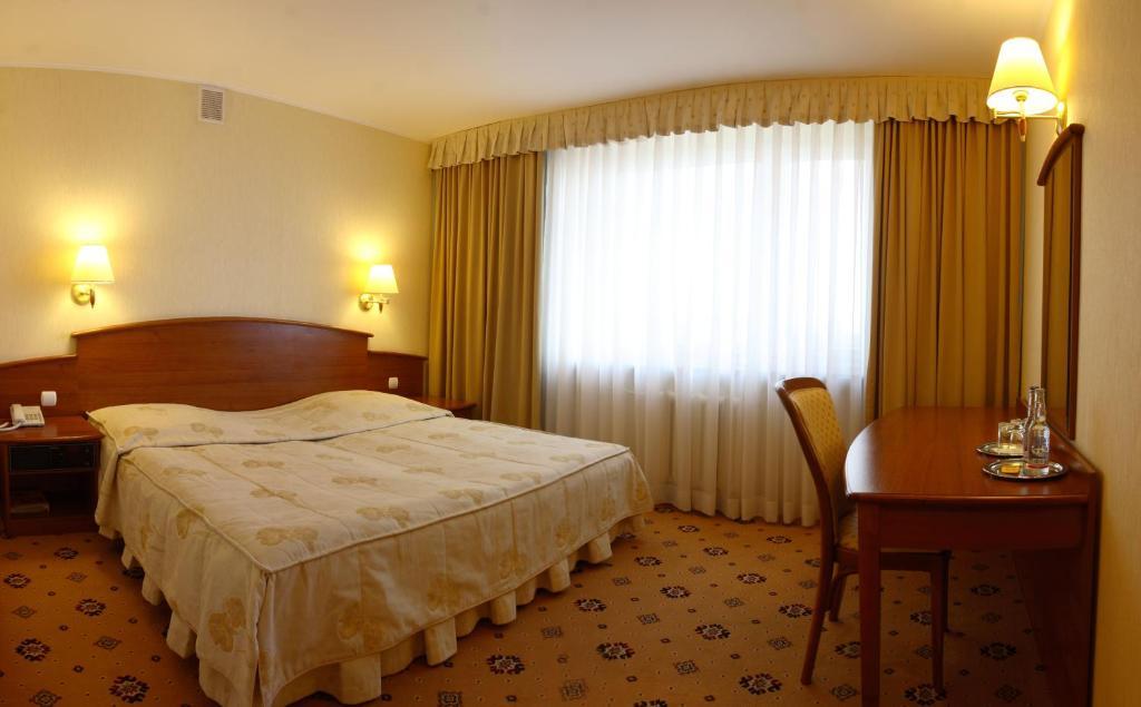 Hotel Prezydencki 3-Star Rzeszow Bilik gambar