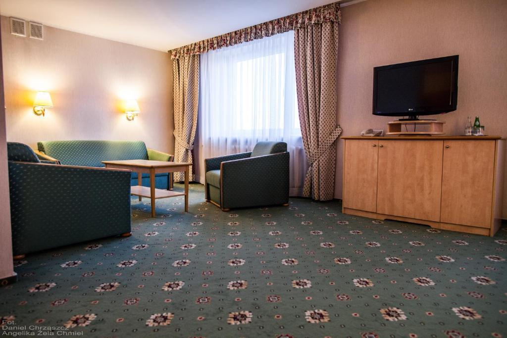 Hotel Prezydencki 3-Star Rzeszow Bilik gambar